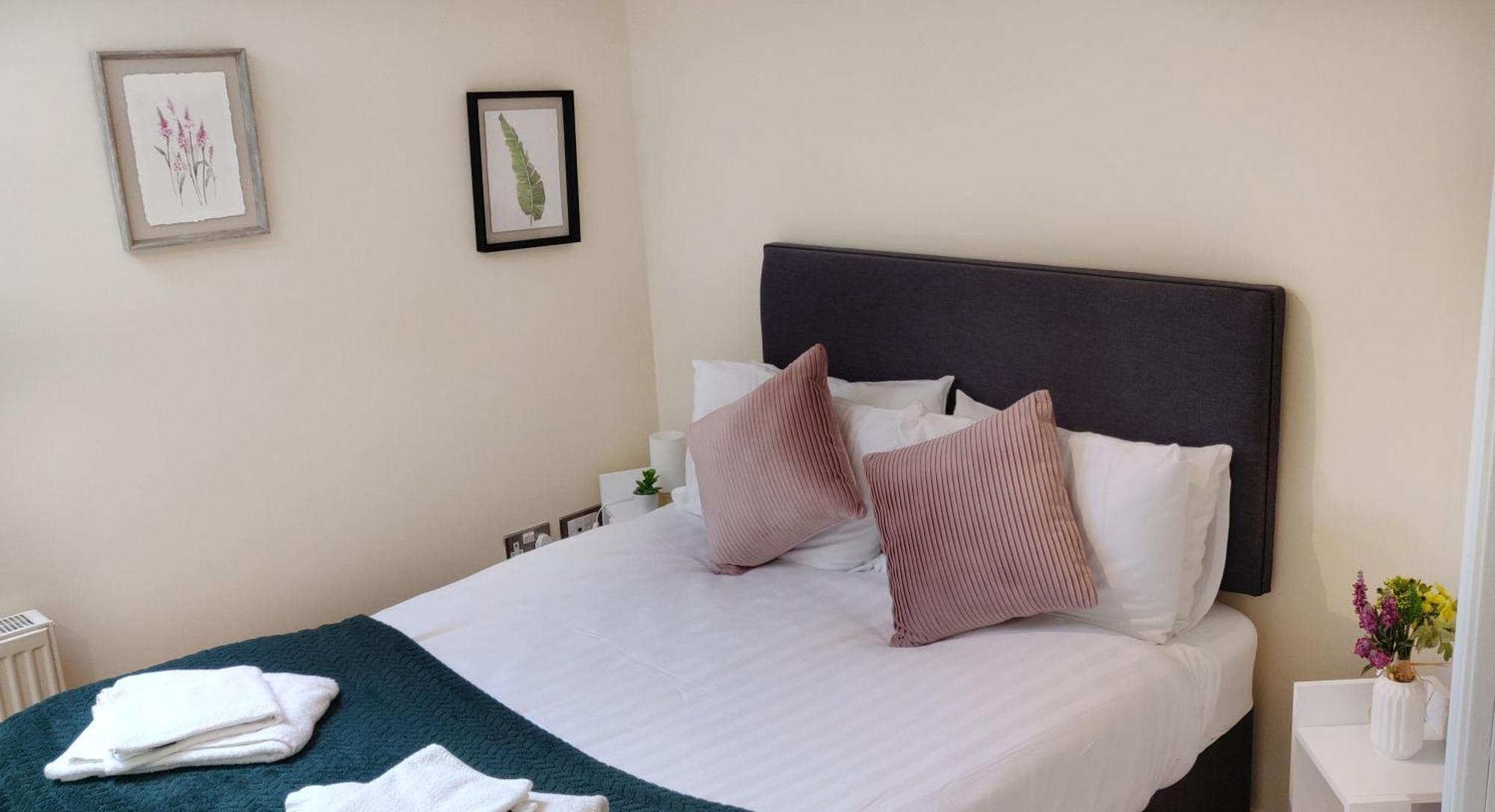 Leamington Spa Warwick Place Apartments ภายนอก รูปภาพ
